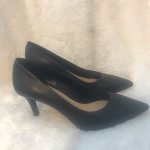 Gianni Bini Black Pumps